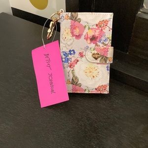 NWT Betsey Johnson floral wallet
